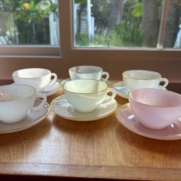 Vintage 60s Arcopal Harlequin Espresso Cups, Opaline Pastel, French Midcentury - Picture 11 of 16